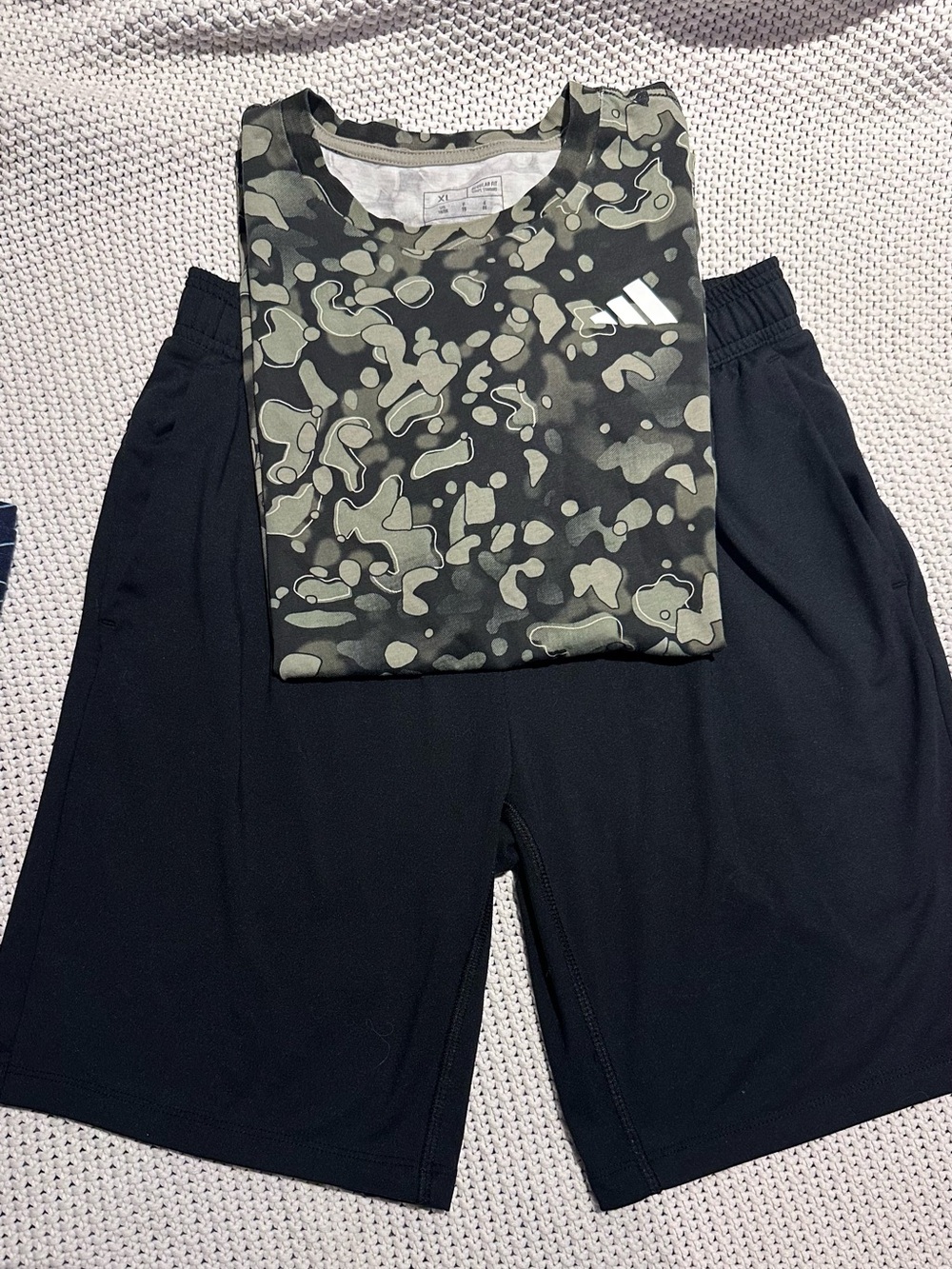Adidas Black Youth both XL  Athletic Shorts with Elastic Waist *BUNDLE free 🎁